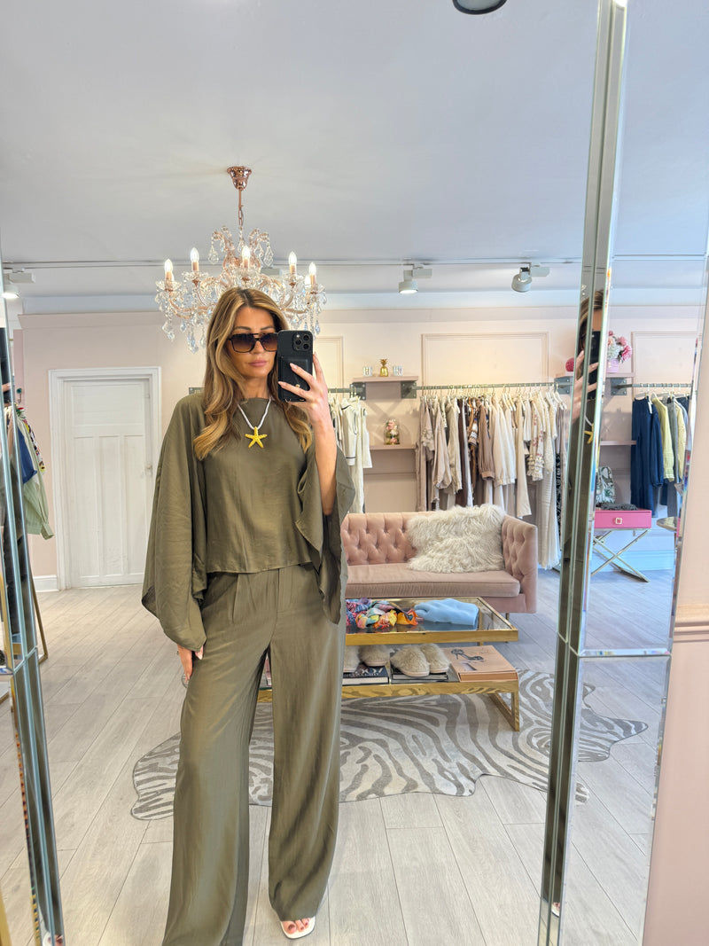 SOLEIL TROUSER SET WITH NECKLACE KHAKI