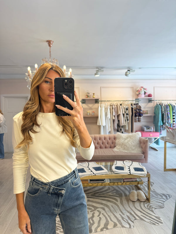 EBA. BASIC LONG SLEEVE TOP O/S CREAM