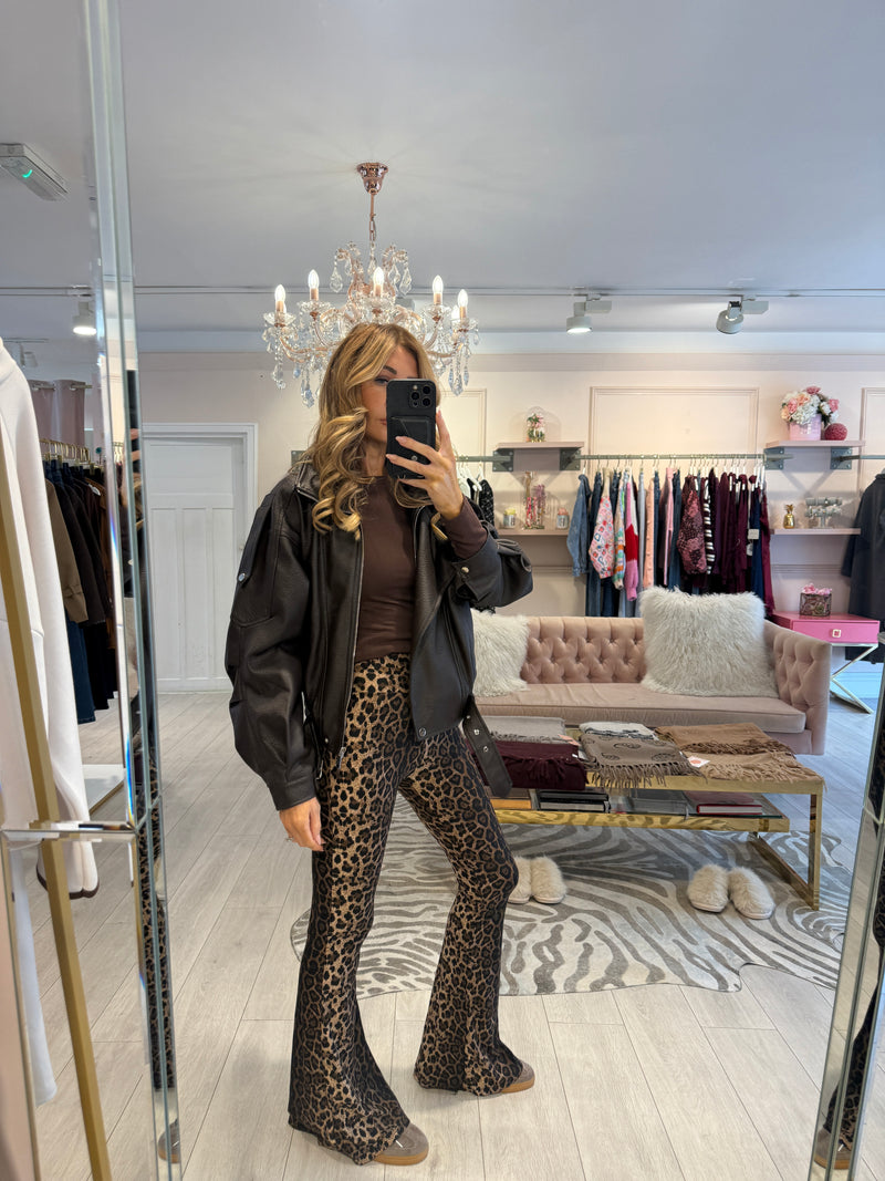 LEOPARD FLARE LEGGING