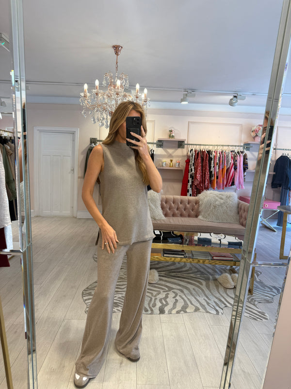 ALBA KNIT SLEEVELESS TROUSER SET TAUPE