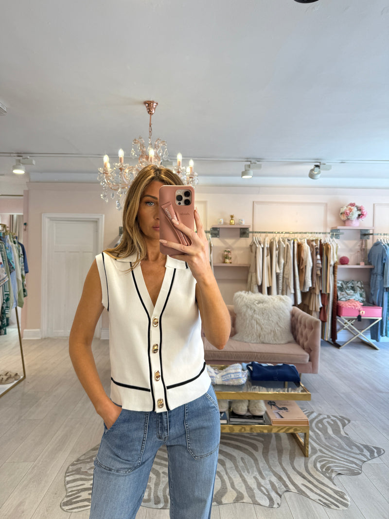 CLEO COLLARED KNIT TOP