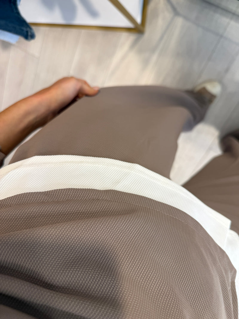 KELLY ASYMETRIC HEM TWIN SET TAUPE