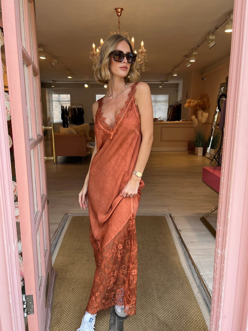 SIENNA BRONZE LACE MAXI DRESS