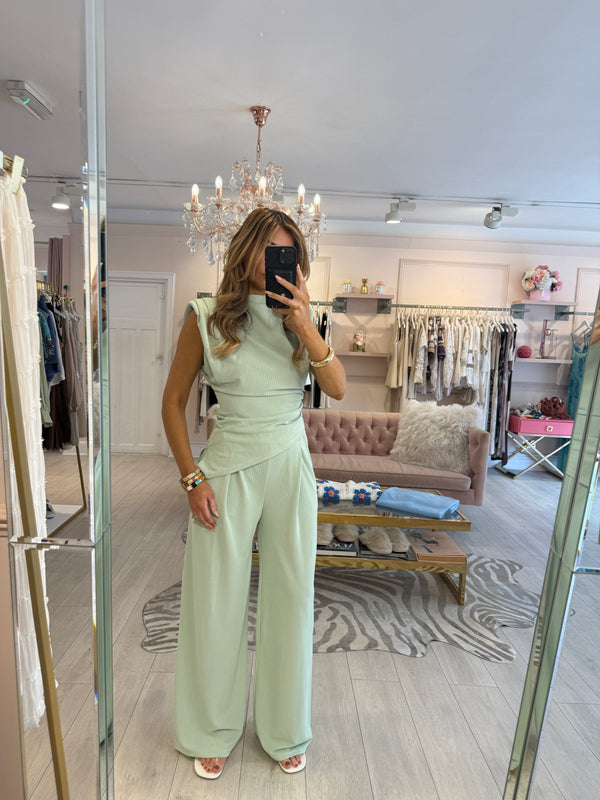 ALANA TOP & TROUSER SET MINT