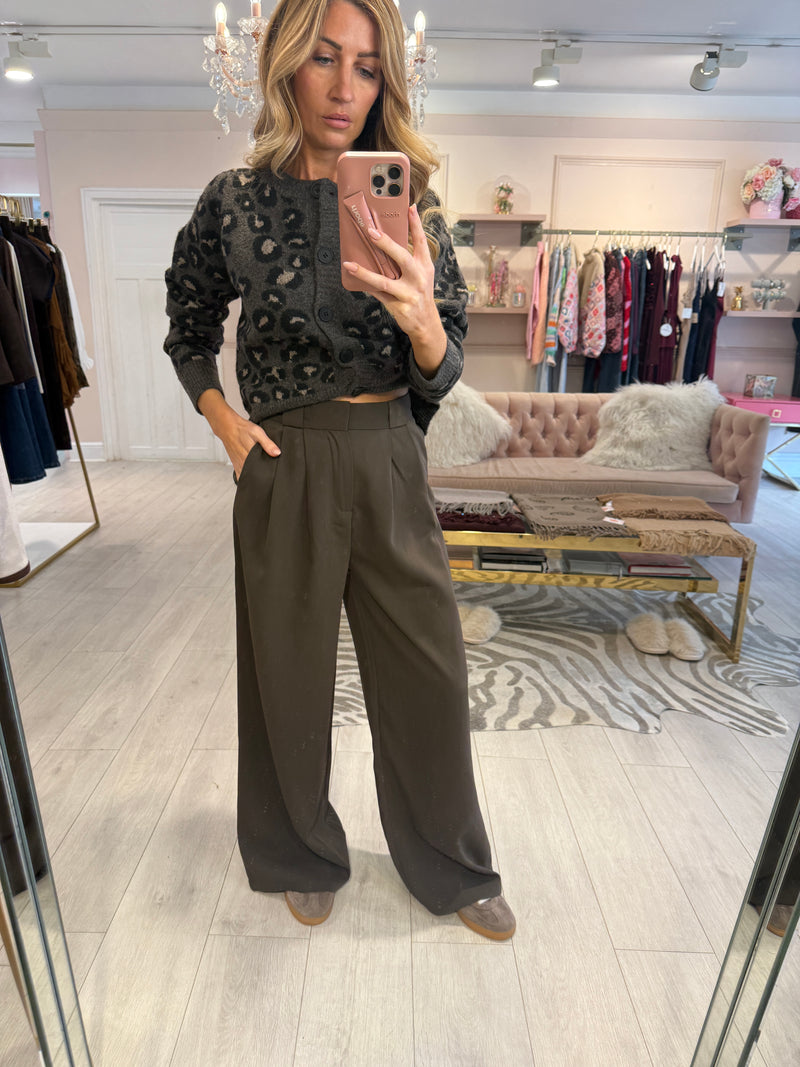KIRI BOX PLEAT WIDE LEG TROUSERS COCO