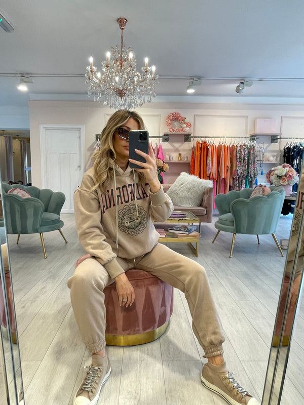 CALIFORNIA HOODY & JOGGER TRACKSUIT