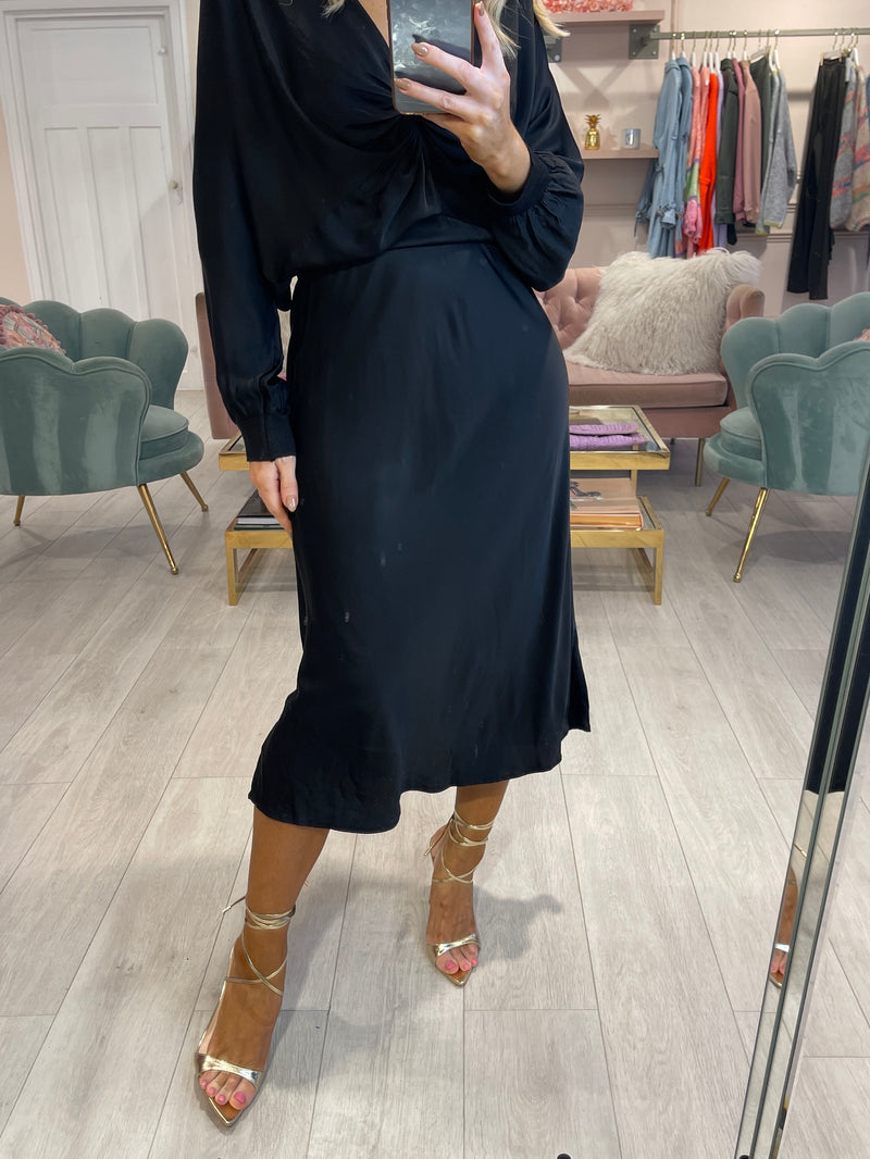 MELODY BLACK SATIN SKIRT