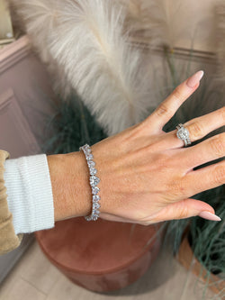 DIAMANTE HEART TENNIS BRACELET