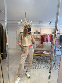 OVERSIZED SLOGAN TEE & JOGGER SET BEIGE
