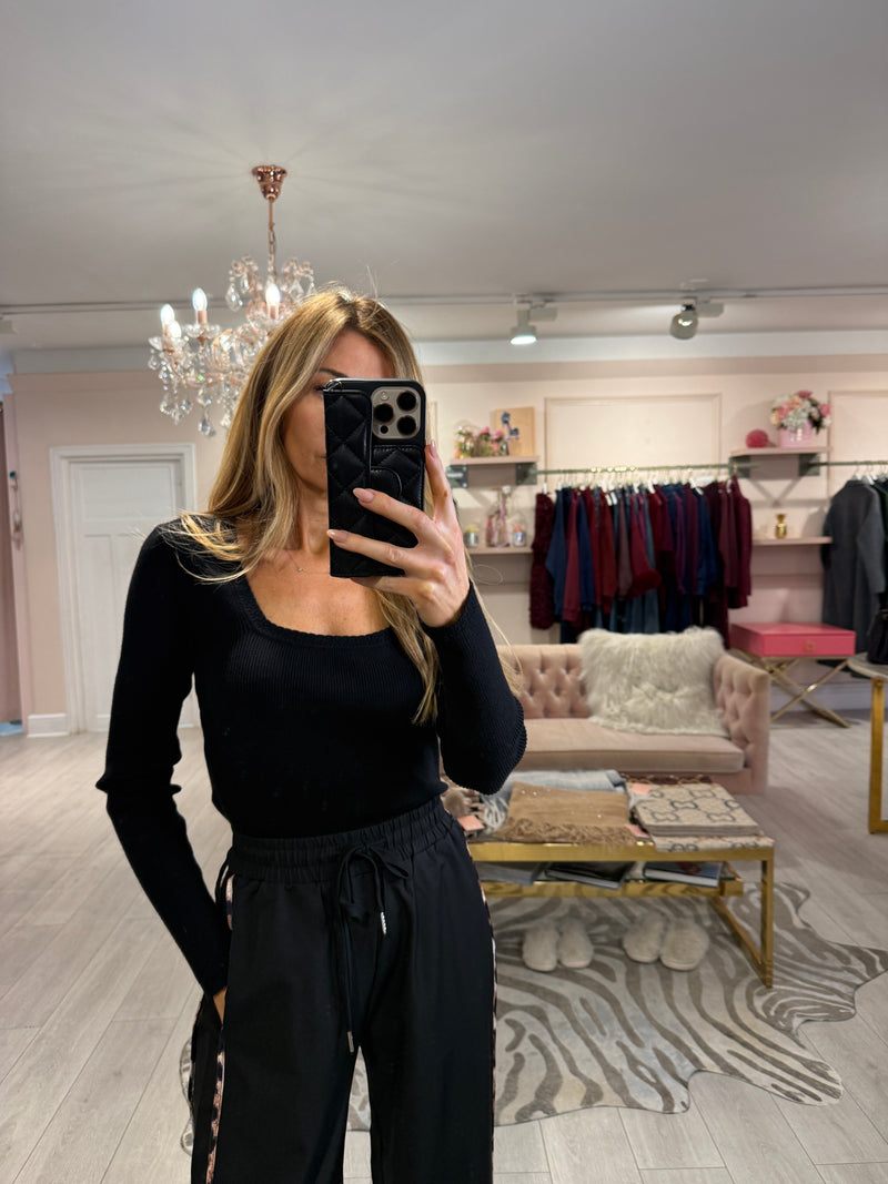 REMI SQUARE NECK RIBBED TOP BLACK