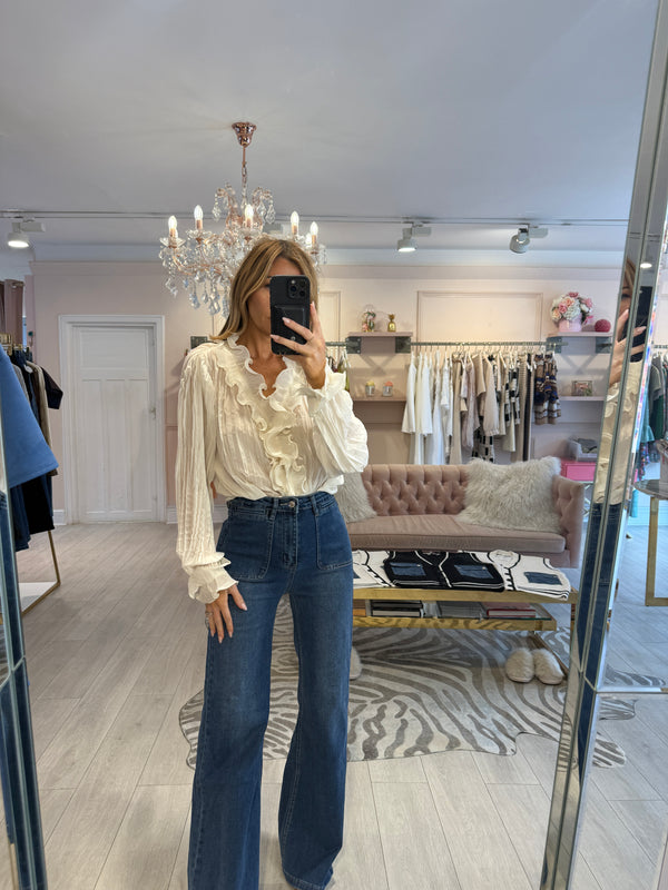 CELINA RUFFLE BLOUSE CREAM