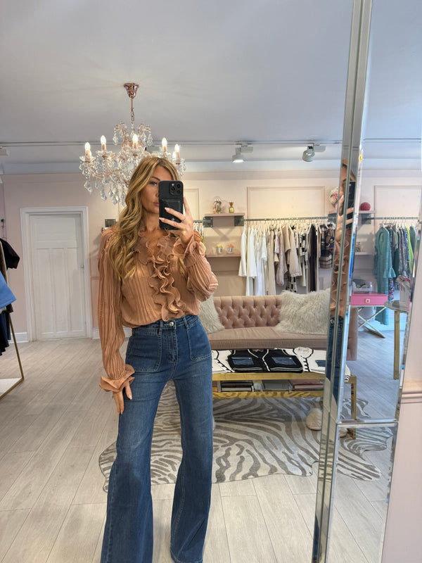 CELINA RUFFLE BLOUSE NUDE