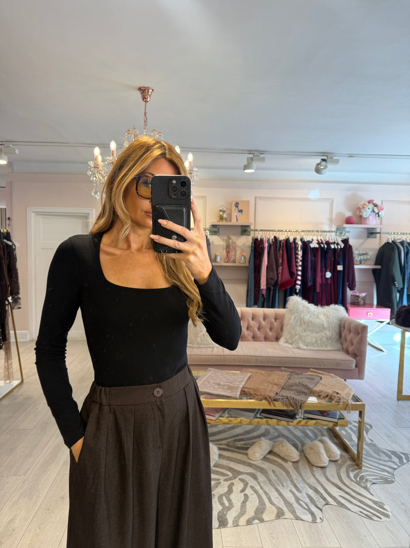 EBA BASIC SQUARE NECK BODYSUIT BLACK