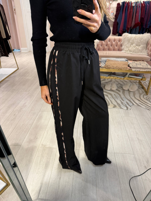 LAYLA ANIMAL STRIPE JOGGER TROUSER BLACK