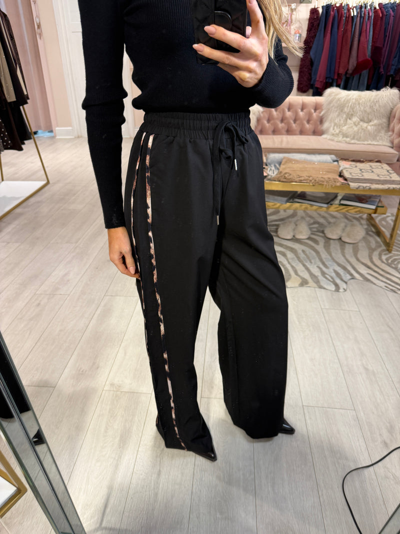 LAYLA ANIMAL STRIPE JOGGER TROUSER BLACK
