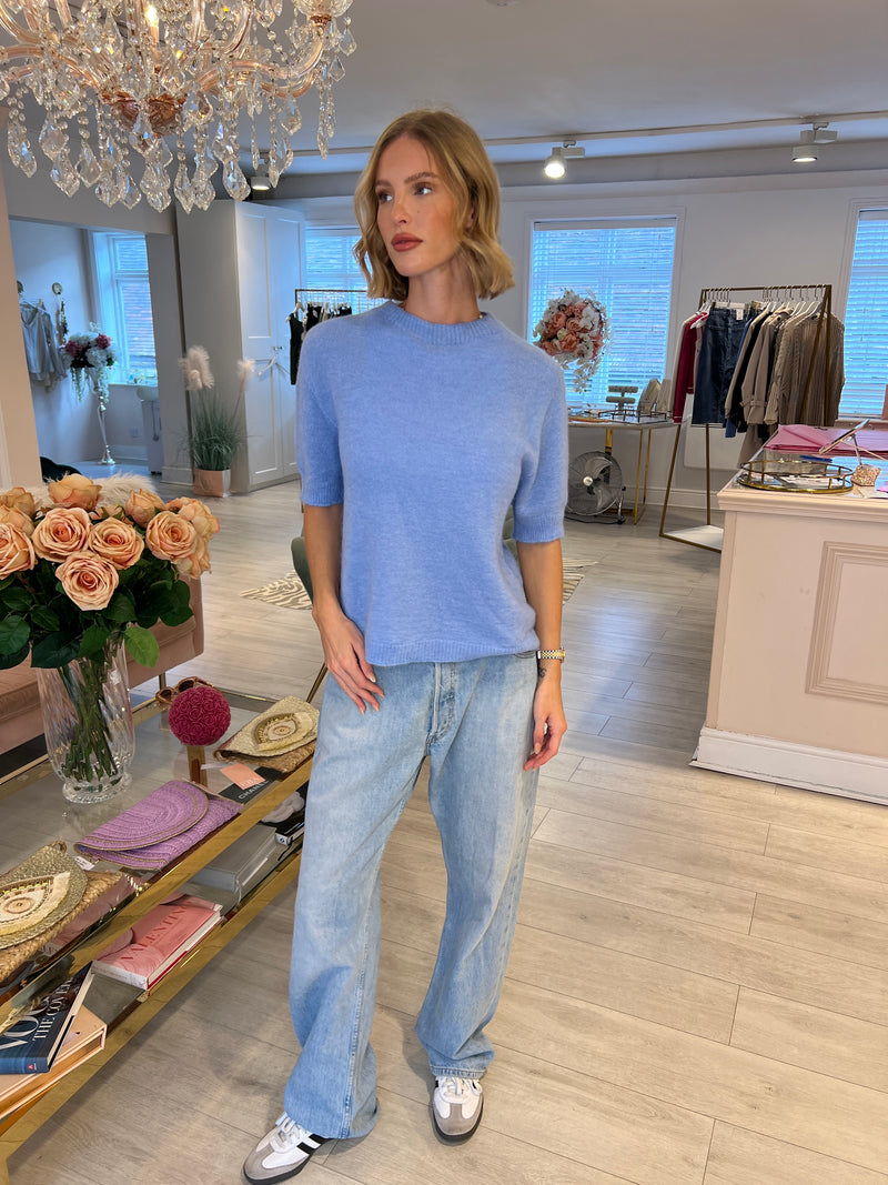 AMY BLUE SHORT SLEEVE JUMPER