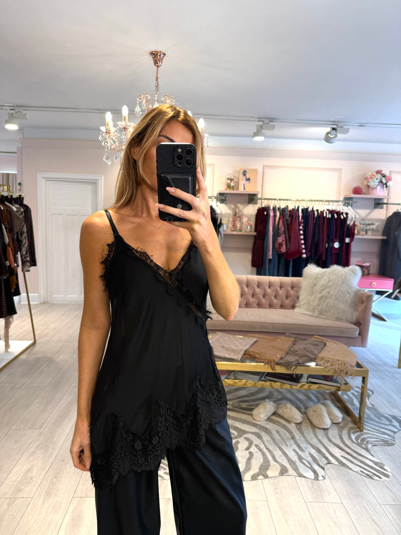 AMARIA LACE CAMI TOP BLACK