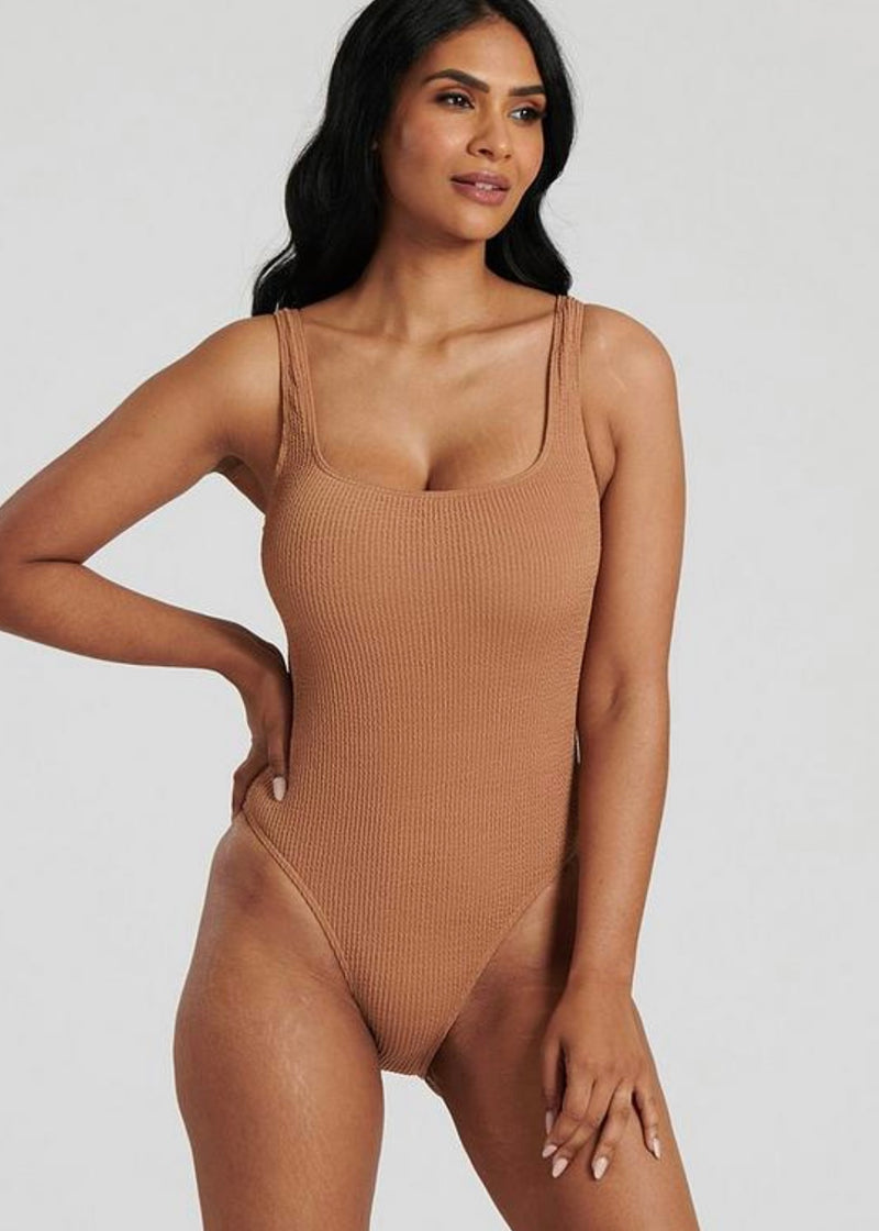 SB SWIMSUIT CRINKLE TEXTURED SCOOP NECK COCOA