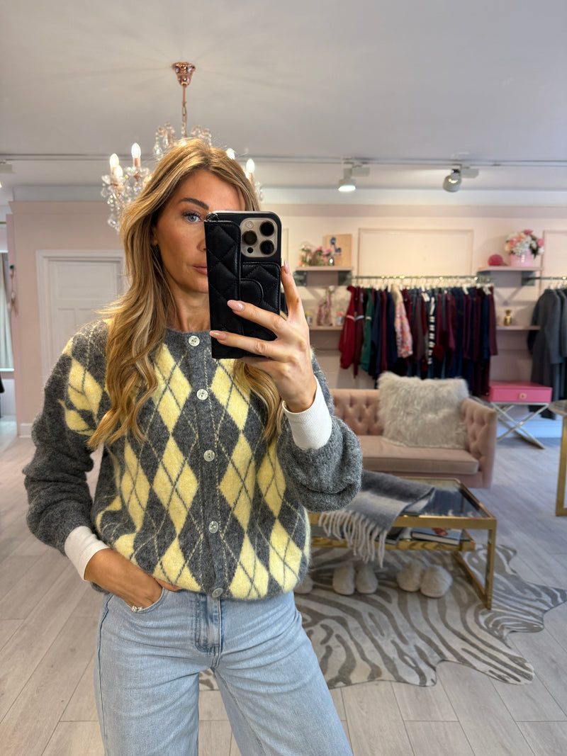 SADIE ARGYLE CARDIGAN LEMON