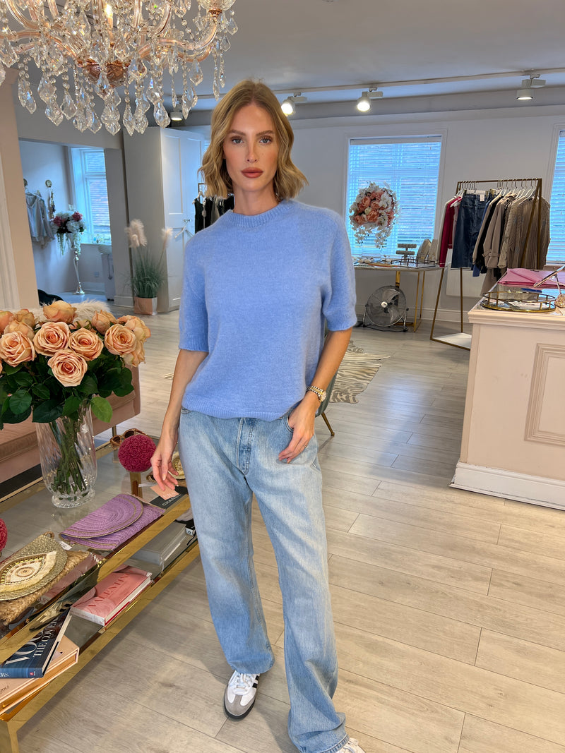 AMY BLUE SHORT SLEEVE JUMPER
