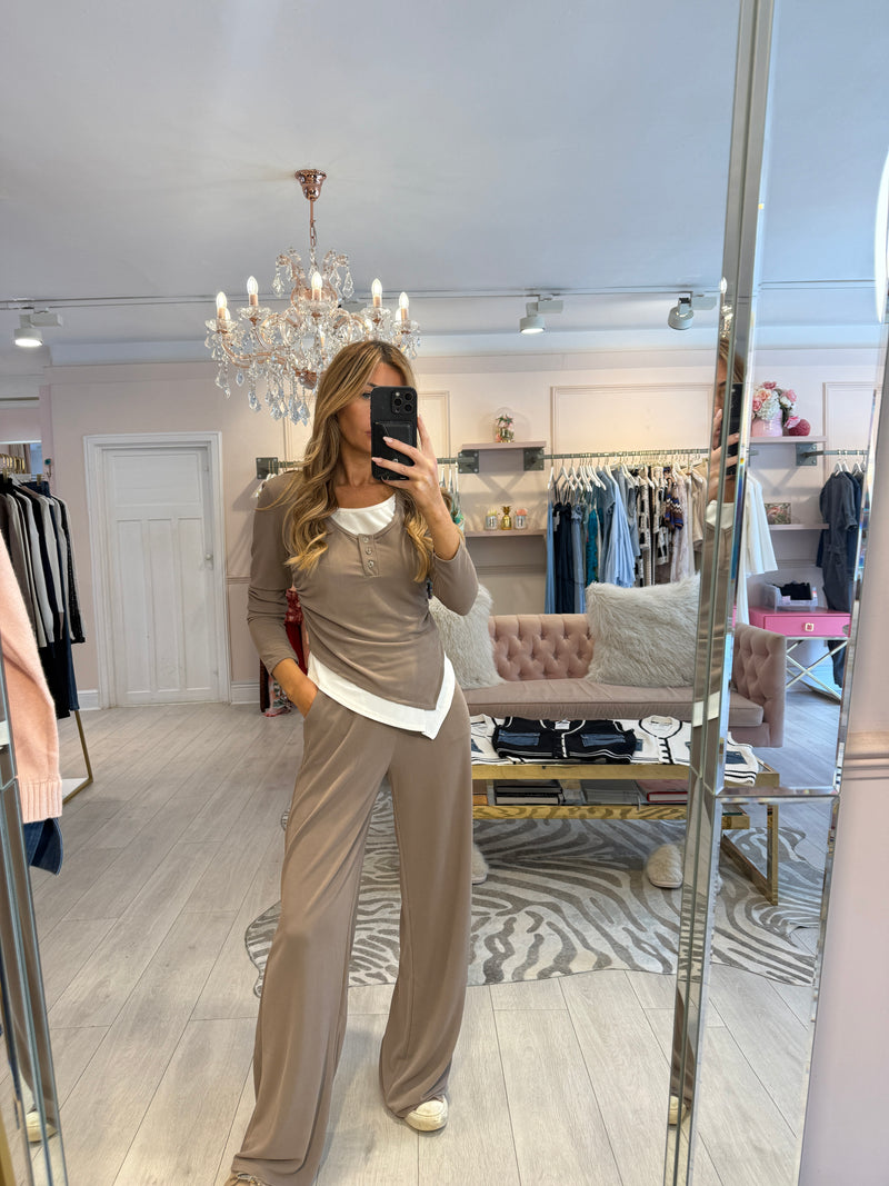KELLY ASYMETRIC HEM TWIN SET TAUPE