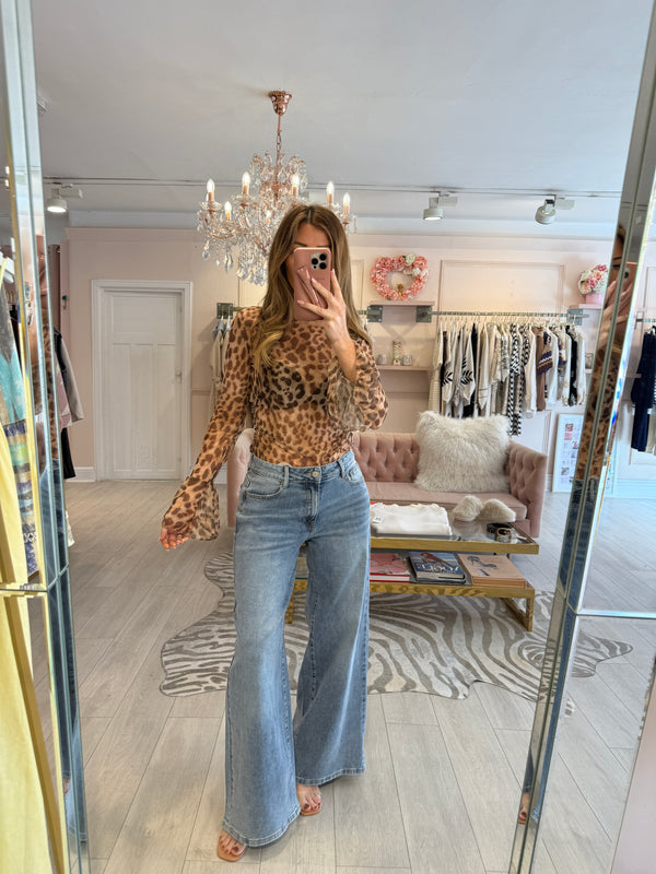 SKYLAR DAD FIT MID RISE JEANS