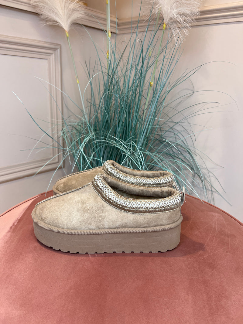 TAMMY BEIGE PLATFORM FAUX FUR BOOT